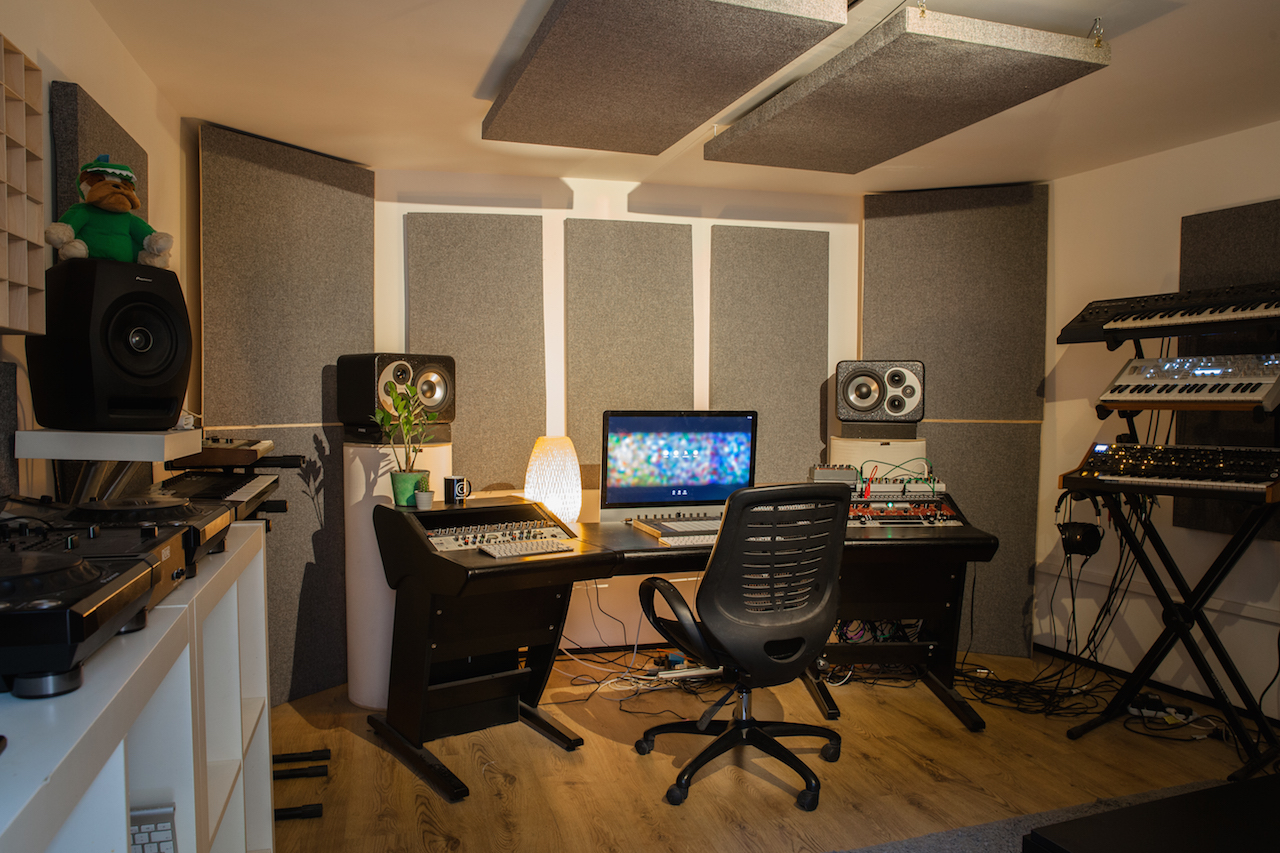 PRODUCTION SUITE LONDON N15 AVAILABLE FOR LONGTERM LET - AllStudios